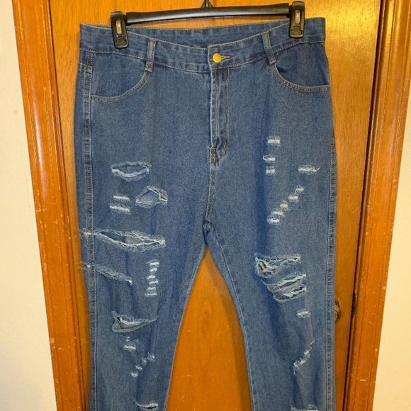 Distressed Ripped High Rise Mom Jeans - Picture 6 of 11